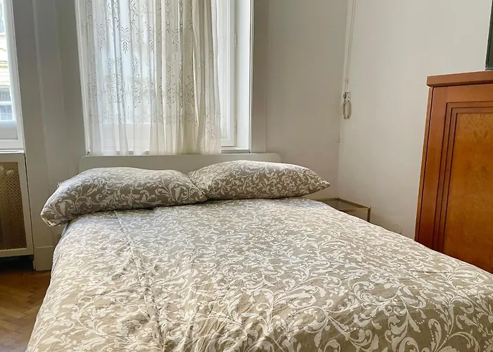 Calm 60m2 Flat Close To Center - Free Parking Wenen