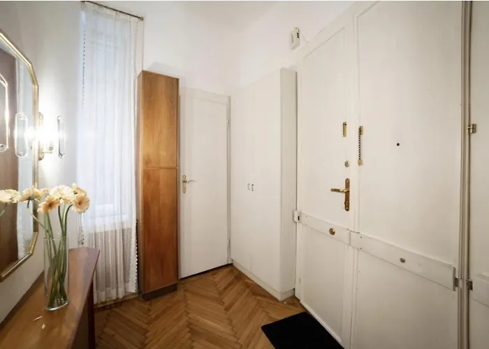 Calm 60m2 Flat Close To Center - Free Parking Appartement