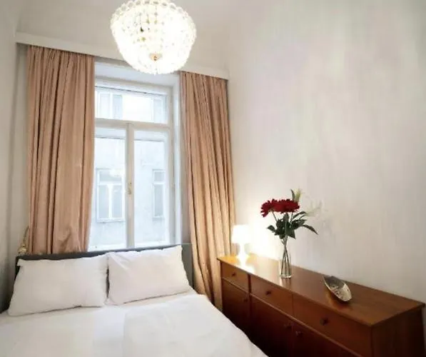 Calm 60m2 Flat Close To Center - Free Parking Wenen